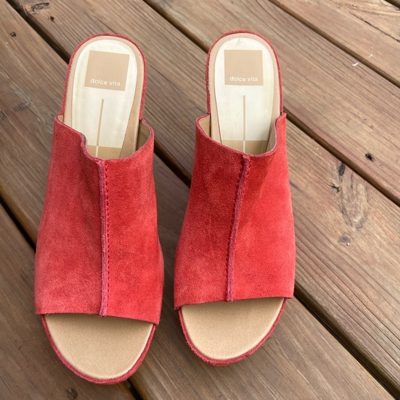 Wedges - Picture 1 of 5